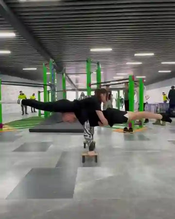 Human scale on parallettes